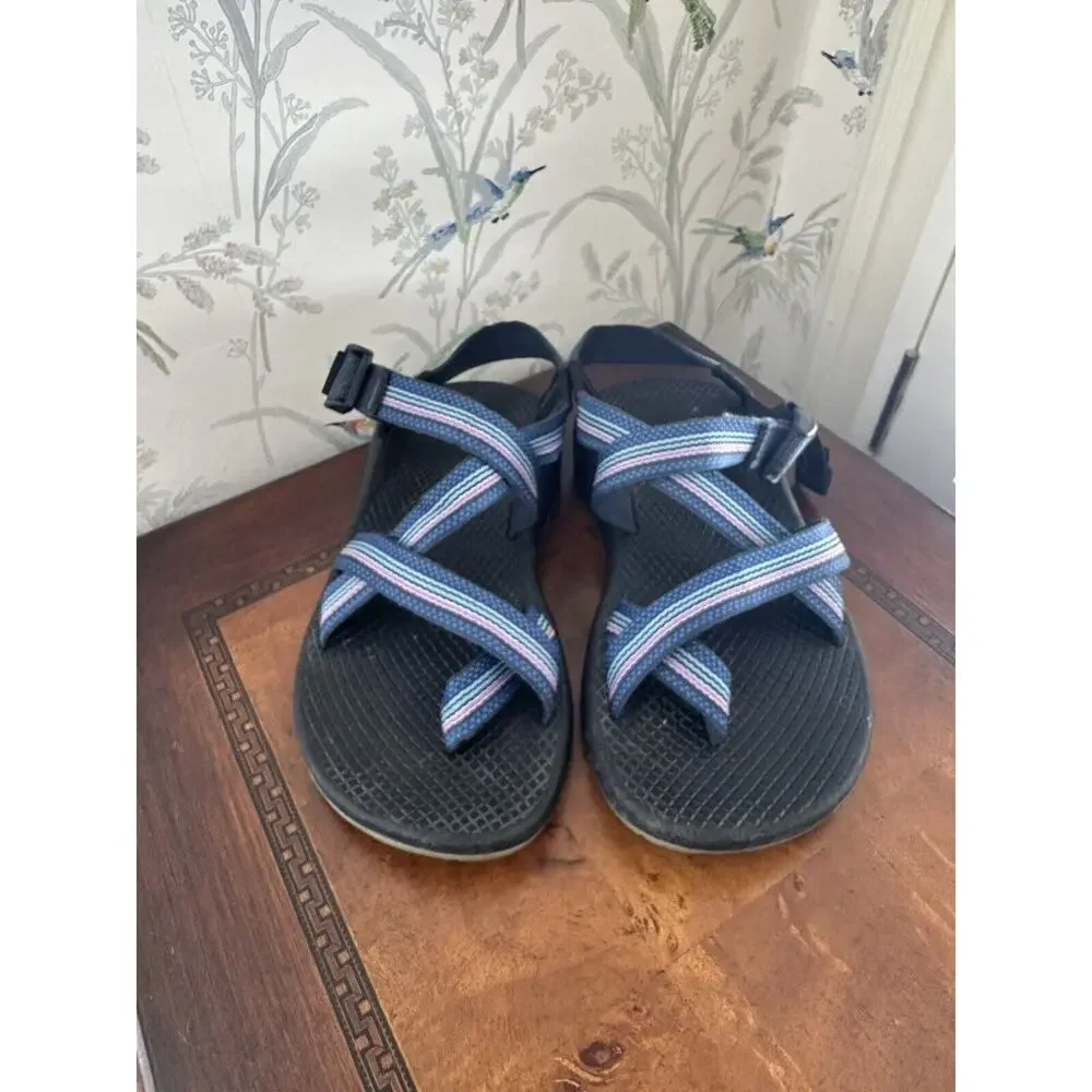 Chaco sport sandals womens size 6 blue and pink S24